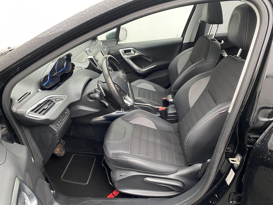 Peugeot 2008 1.6 e-HDI Allure