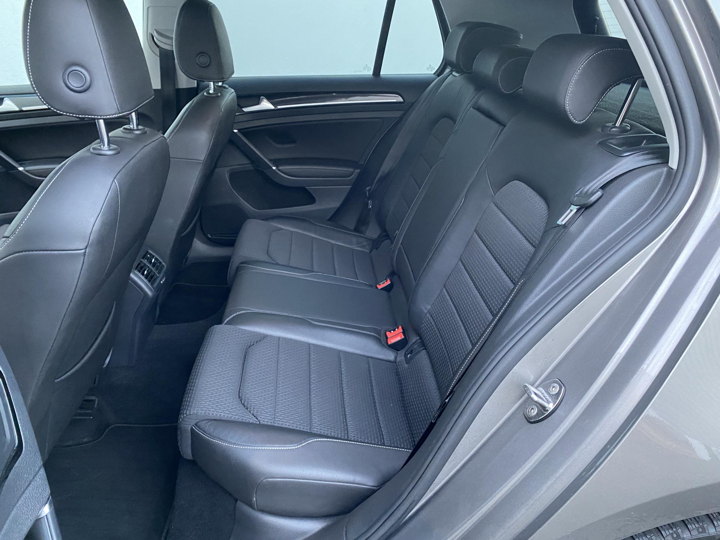 Volkswagen Golf, 2016 - pohled č. 10