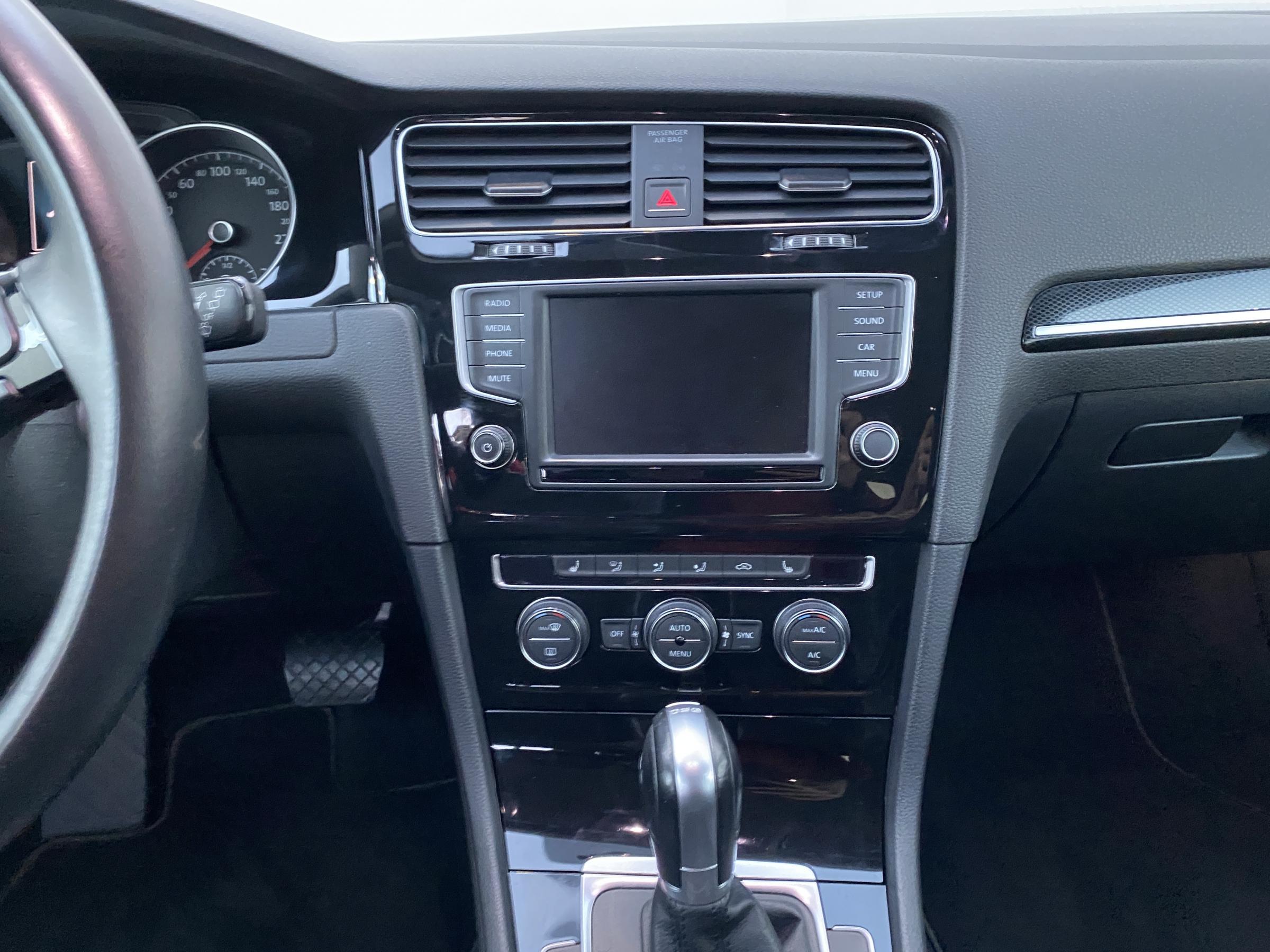 Volkswagen Golf, 2016 - pohled č. 12