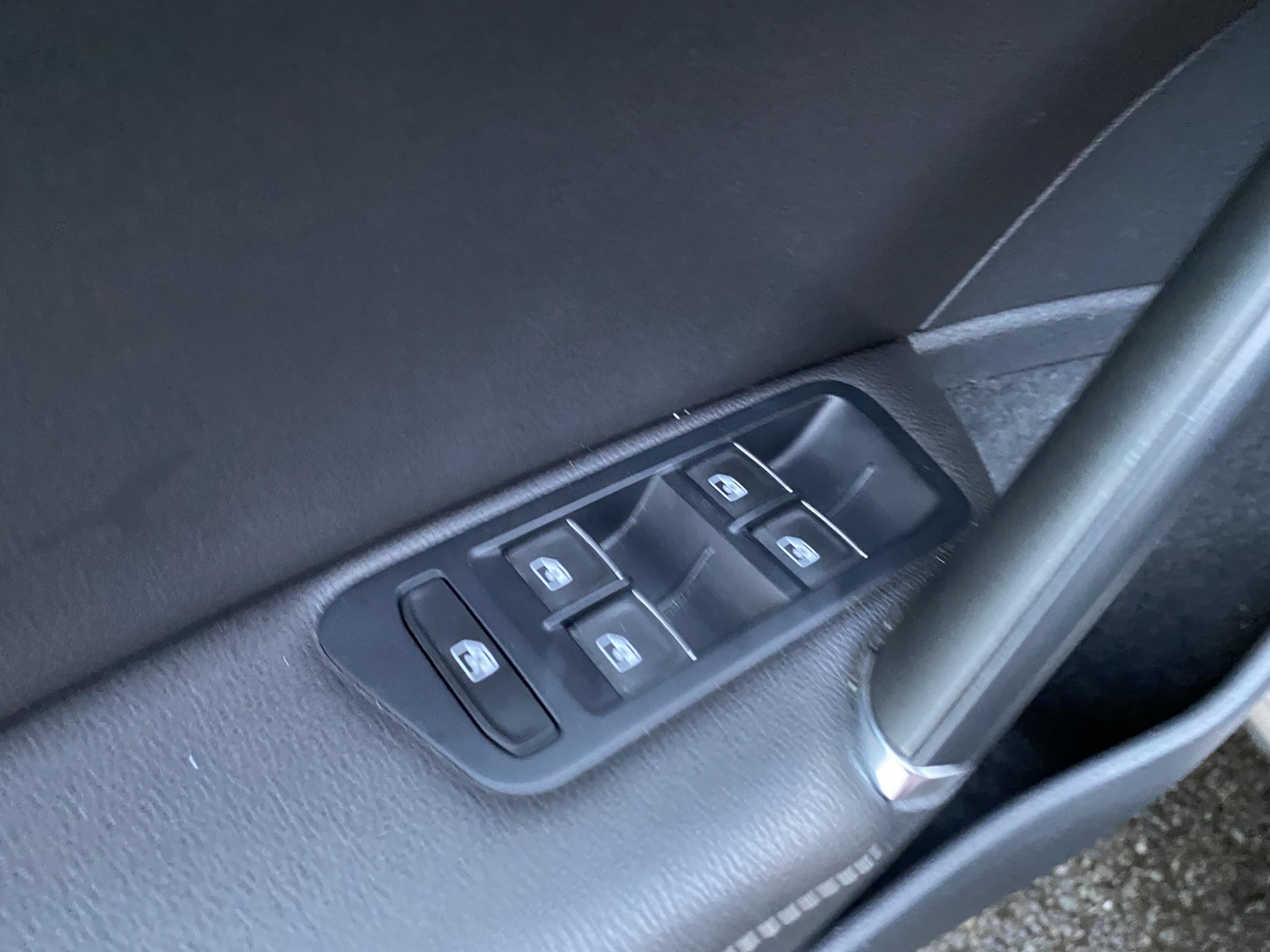 Volkswagen Golf, 2016 - pohled č. 13