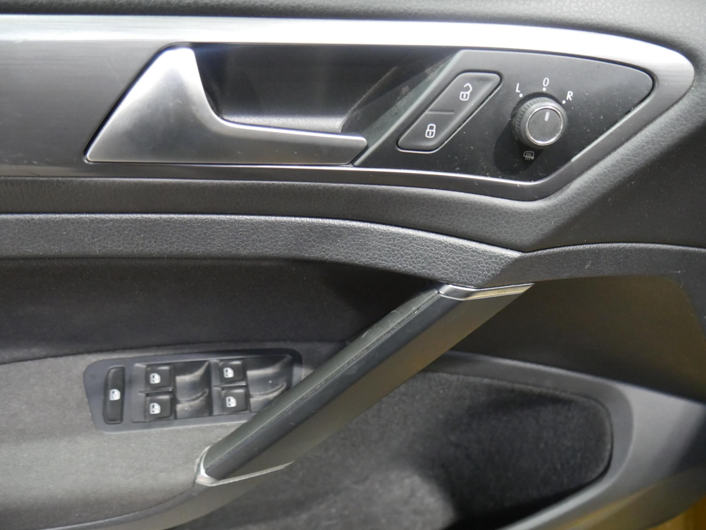 Volkswagen Golf, 2017 - pohled č. 11