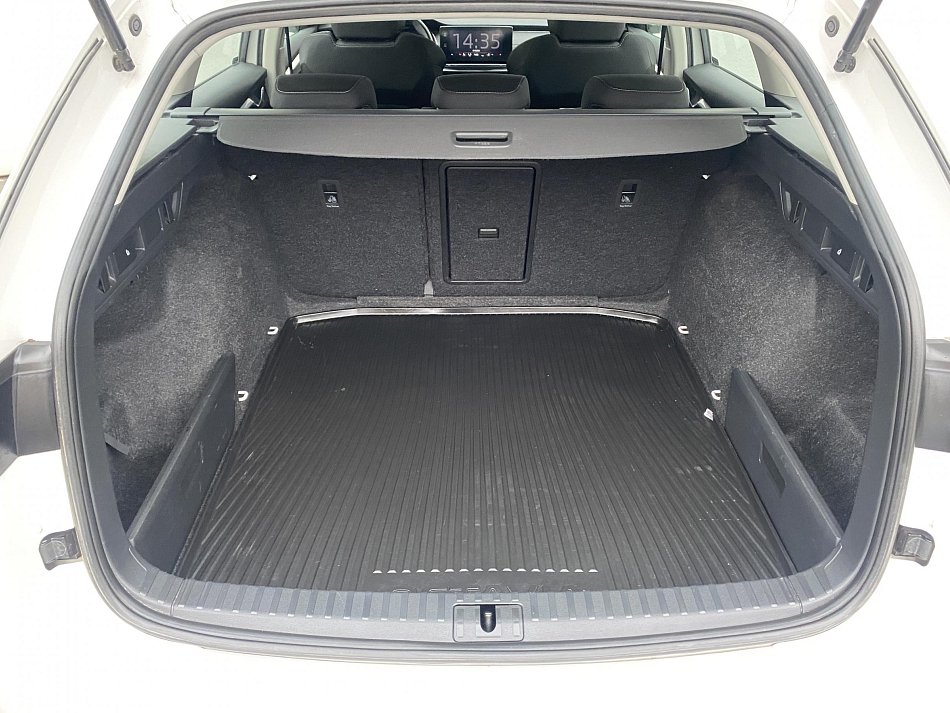 Škoda Octavia IV 1.5 TSi Style