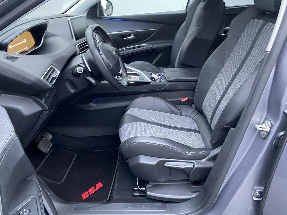 Peugeot 5008 1.2PT Allure