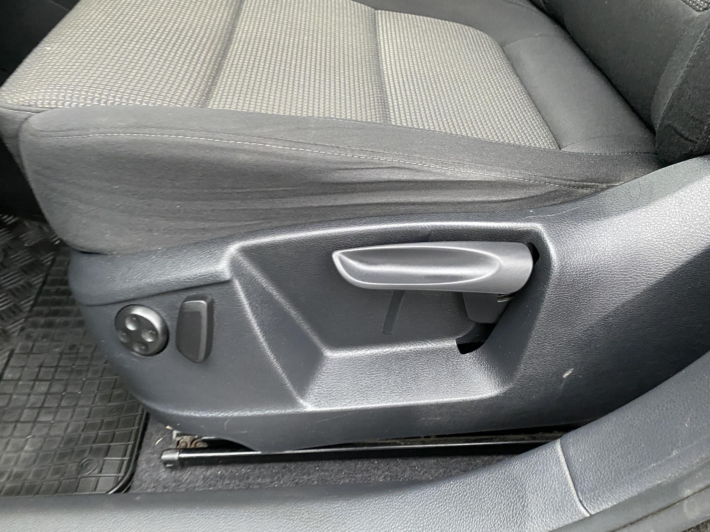 Volkswagen Sharan, 2015 - pohled č. 14