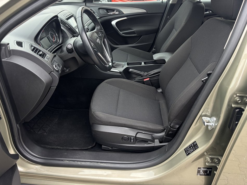 Opel Insignia 2.0 CDTi 