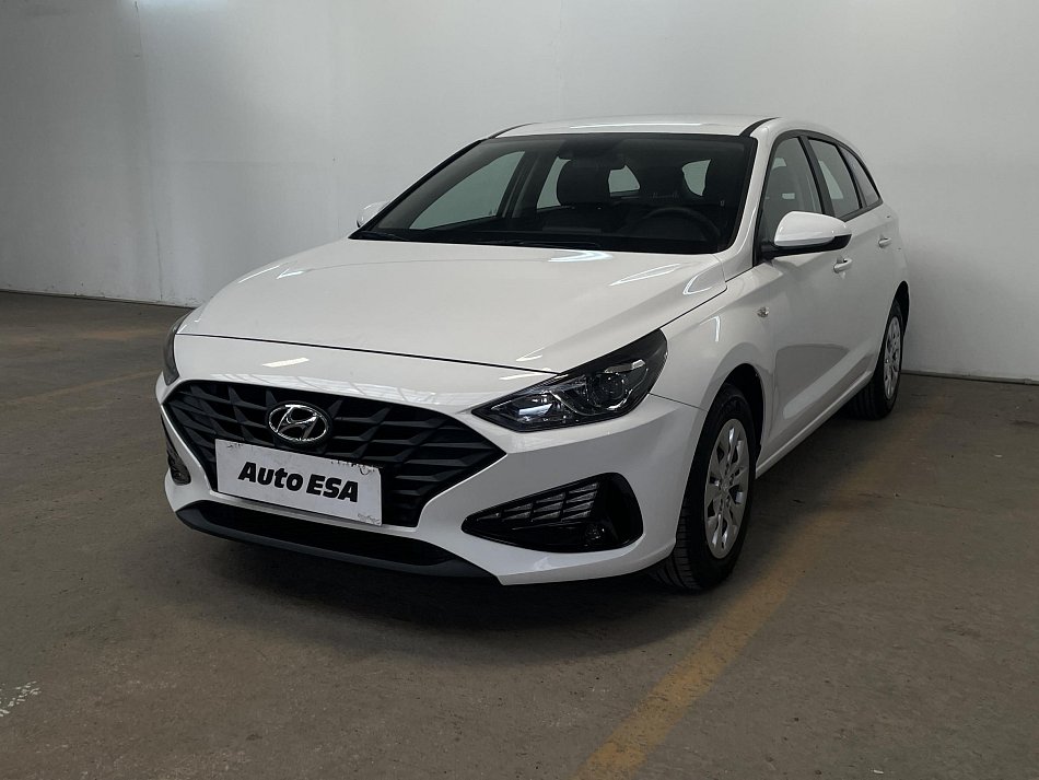 Hyundai I30 1.5 DPi Smart