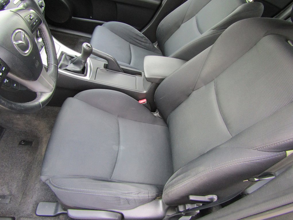 Mazda 3 1.6 i 