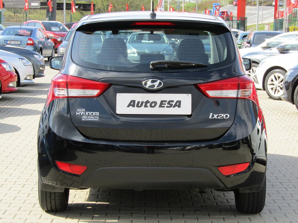 Hyundai Ix20 1.4i 