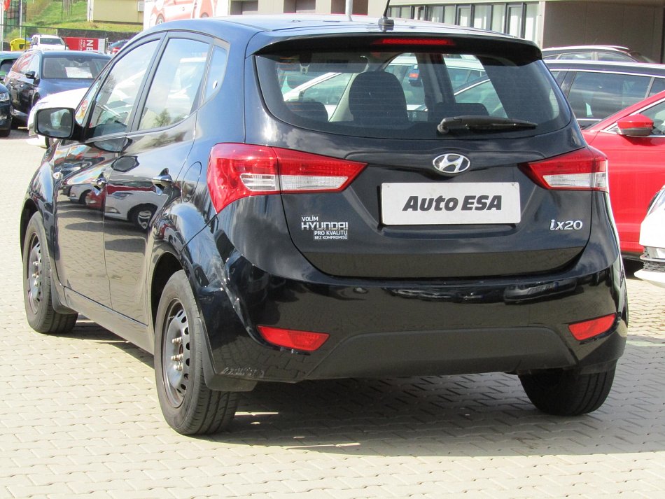 Hyundai Ix20 1.4i 