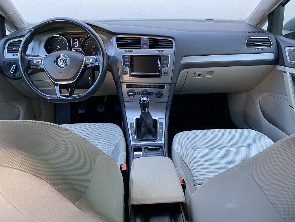 Volkswagen Golf 2.0 TDi 