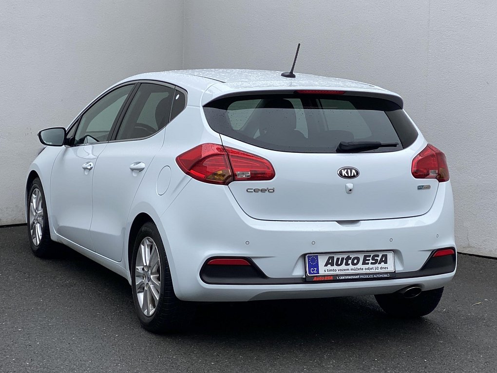 Kia Ceed 1.6 GDi TOP