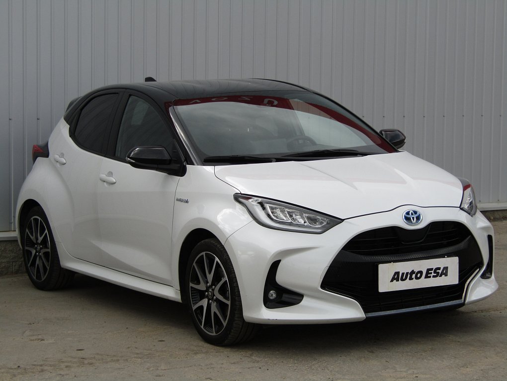 Toyota Yaris 1.5 e-CVT Style