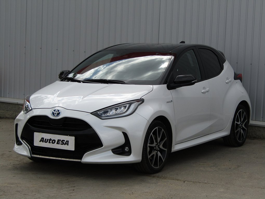 Toyota Yaris 1.5 e-CVT Style
