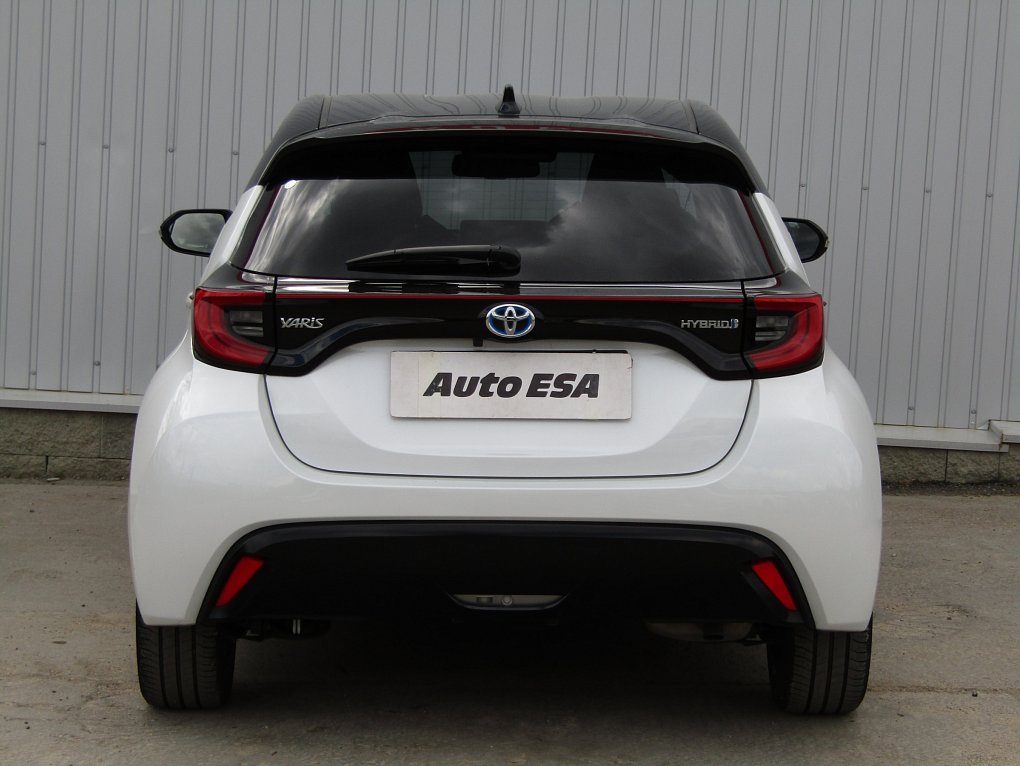 Toyota Yaris 1.5 e-CVT Style