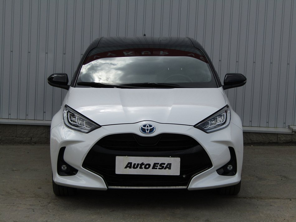 Toyota Yaris 1.5 e-CVT Style
