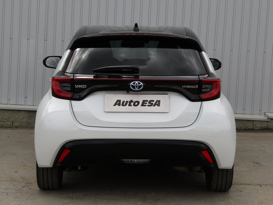 Toyota Yaris 1.5 e-CVT Style