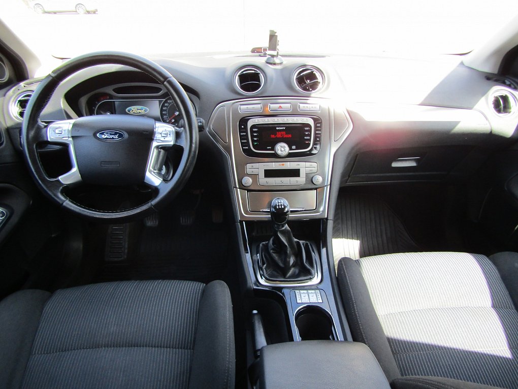 Ford Mondeo 2.0i 