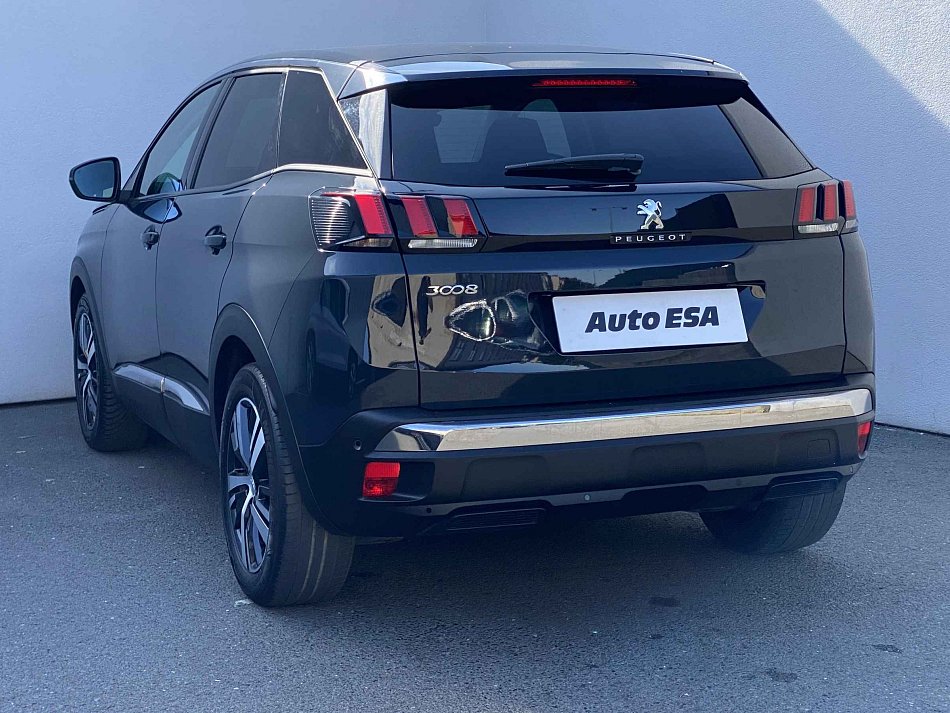 Peugeot 3008 1.2 PT Allure