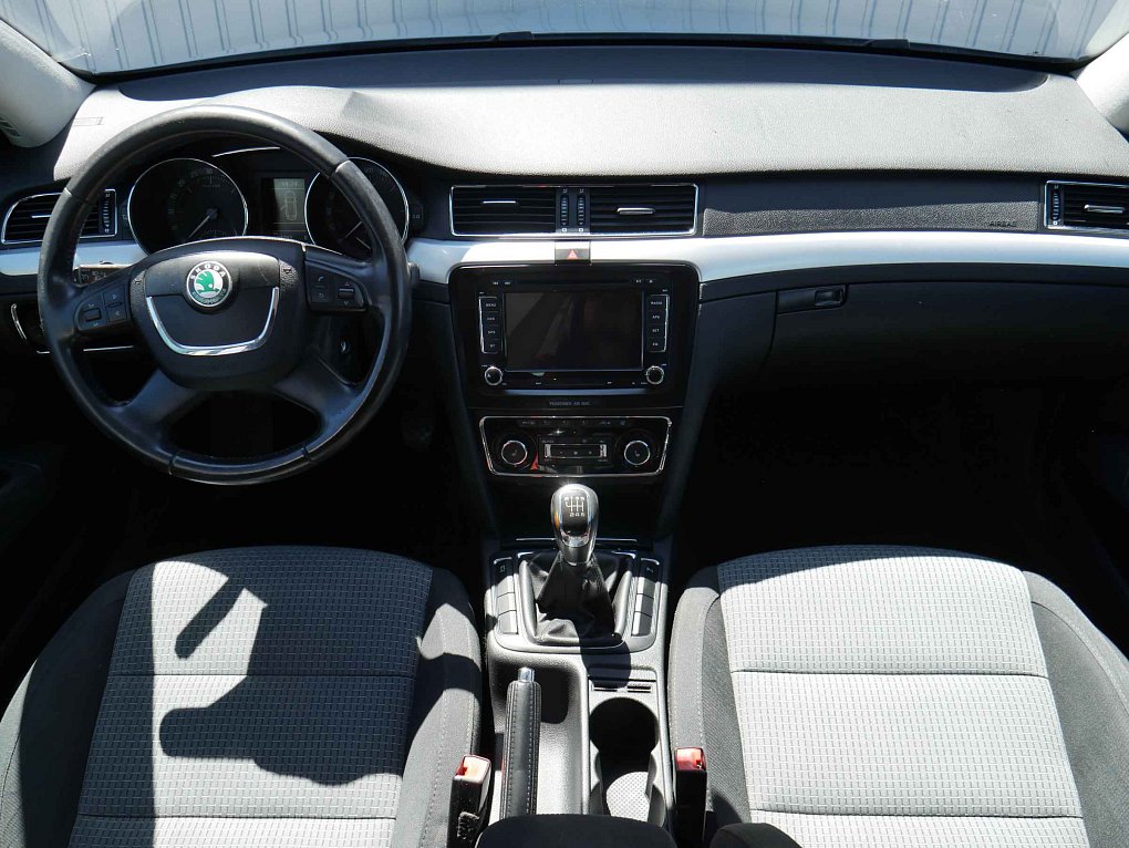 Škoda Superb II 2.0 TDi Ambition