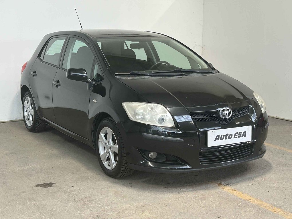 Toyota Auris 1.6 VVTi 