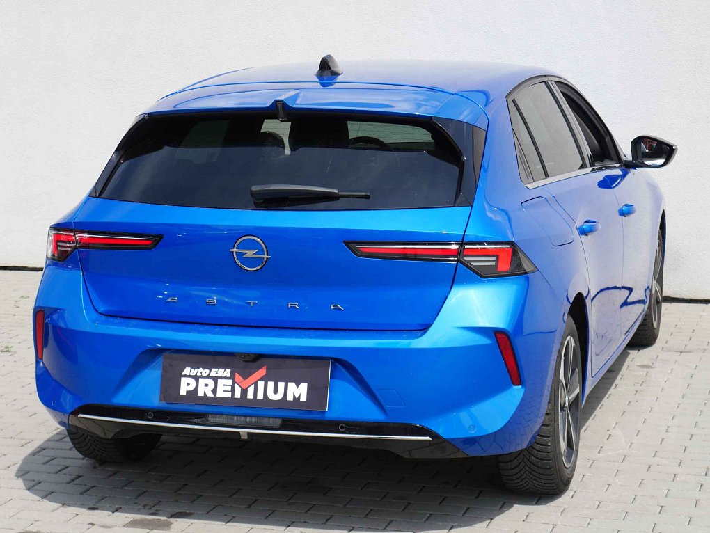 Opel Astra 1.2 T Elegance