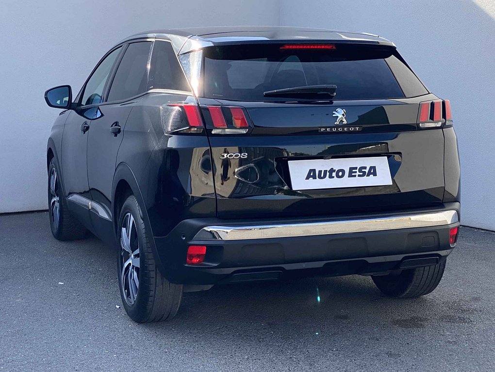 Peugeot 3008 1.2 PT Allure