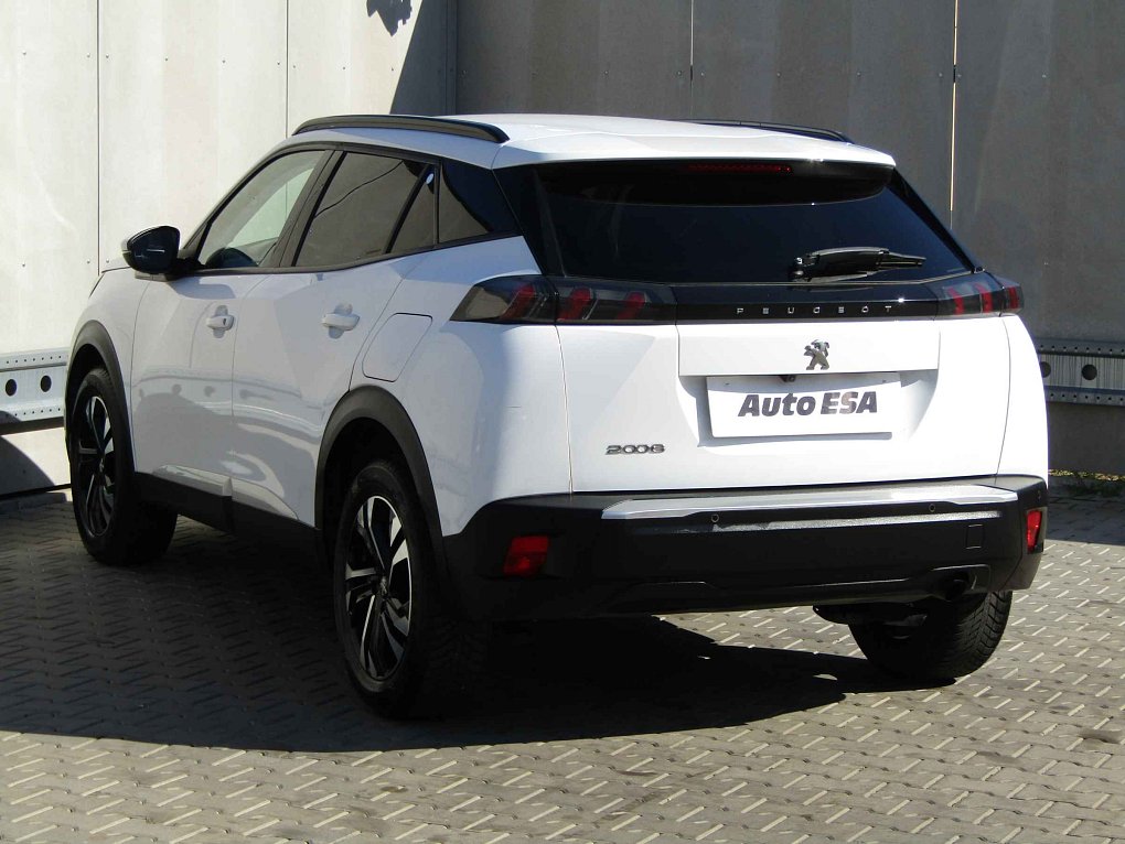 Peugeot 2008 1.2 PT 