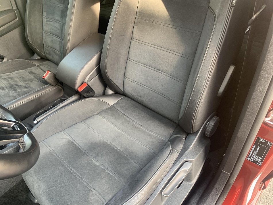 Volkswagen Caddy 2.0TDi Highline 4x4 MAXi 7míst