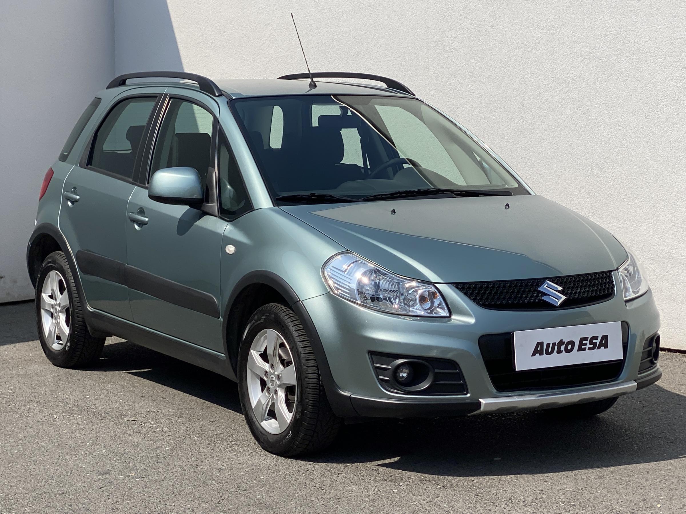 Suzuki SX4, 2011 - celkový pohled