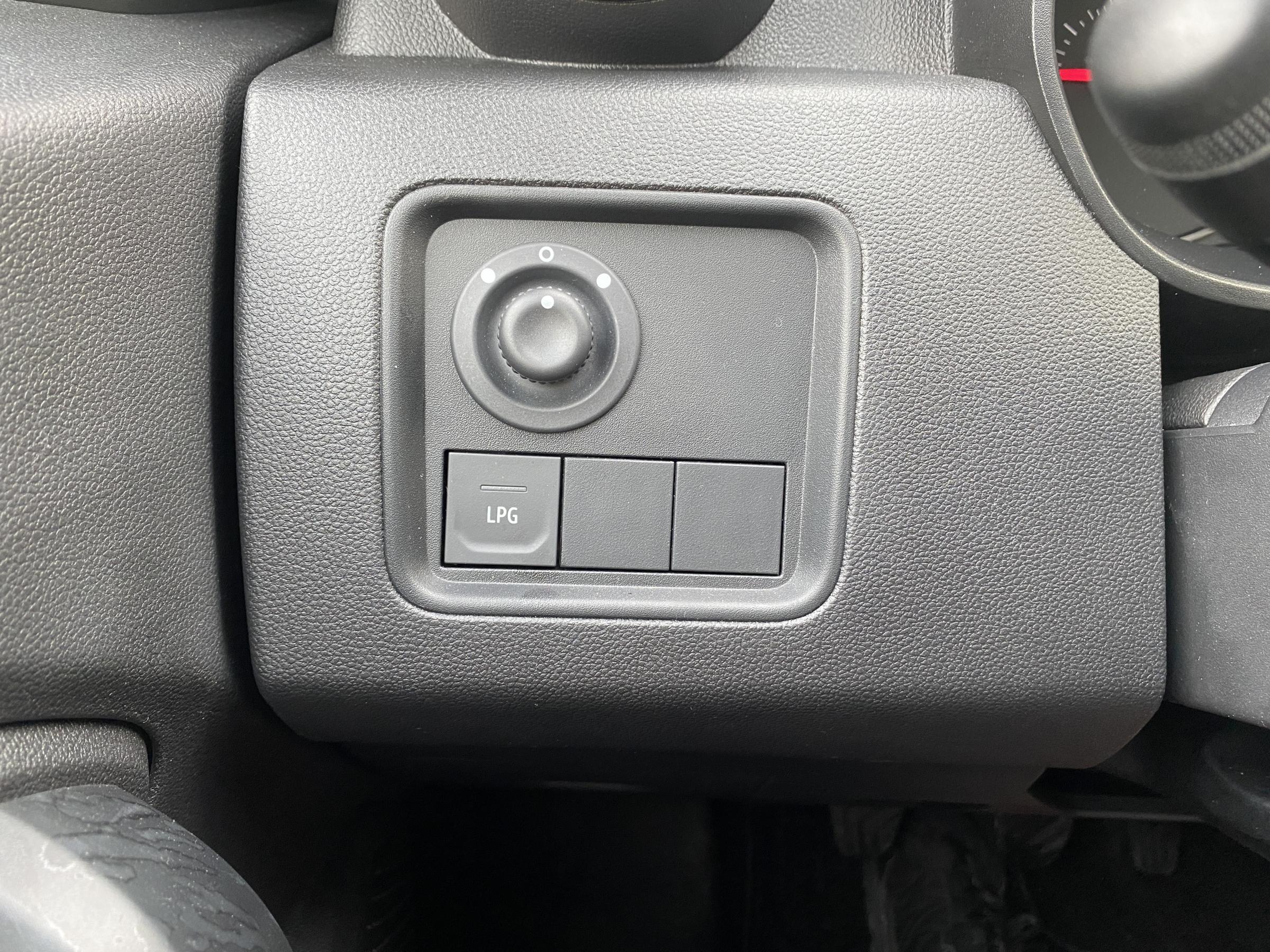 Dacia Duster, 2021 - pohled č. 15