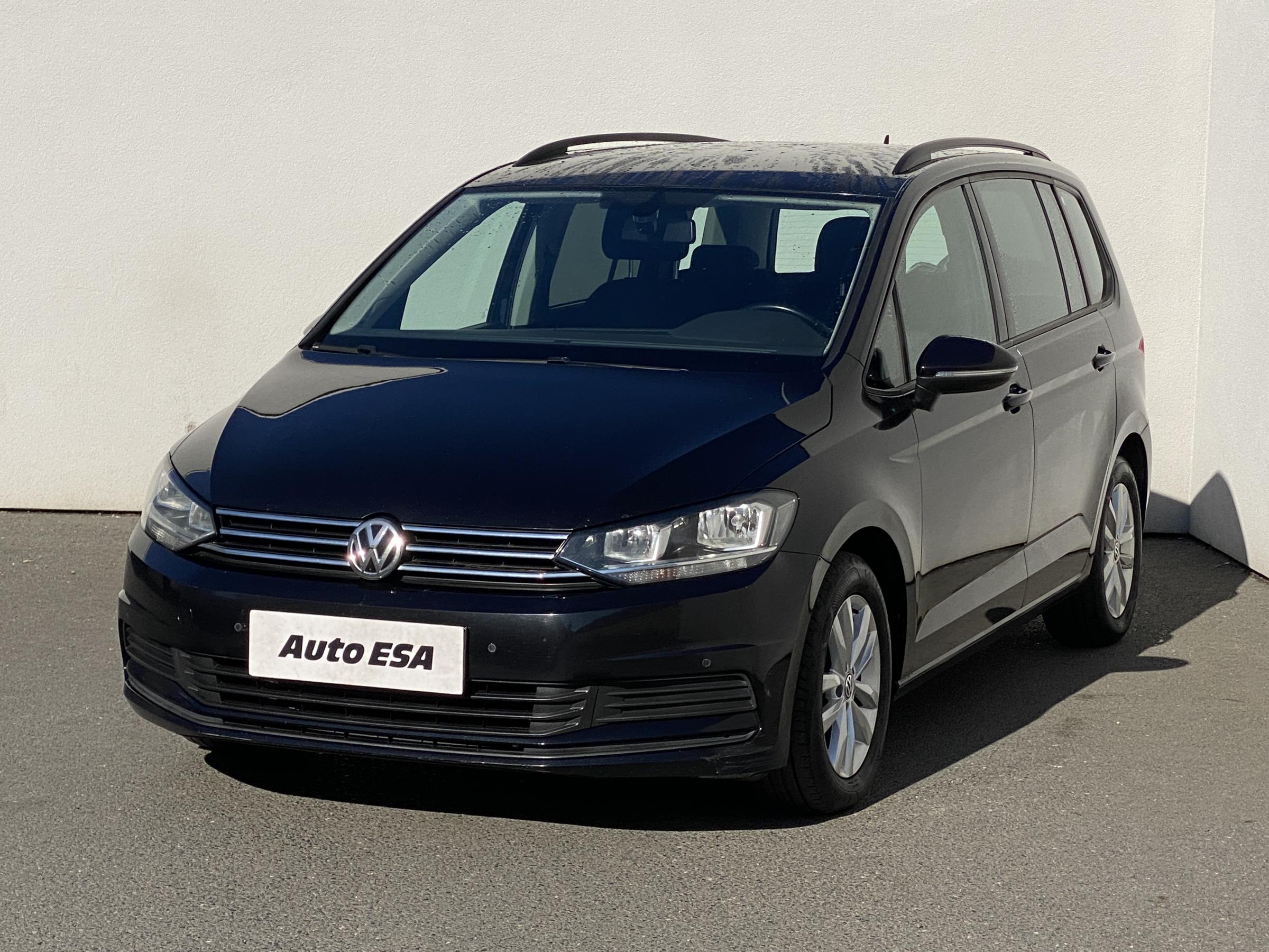 Volkswagen Touran, 2016 - pohled č. 3