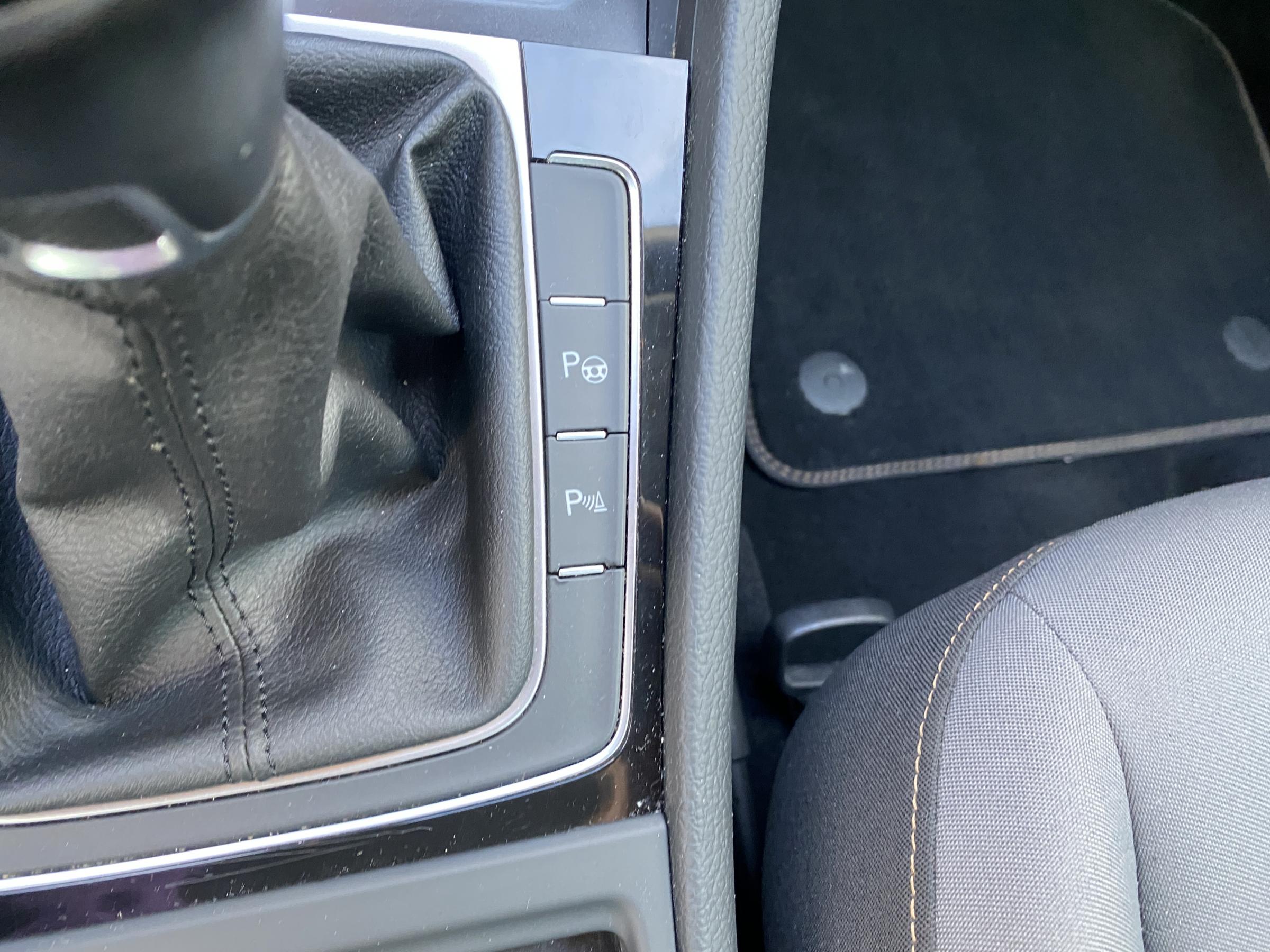 Volkswagen Golf, 2016 - pohled č. 18