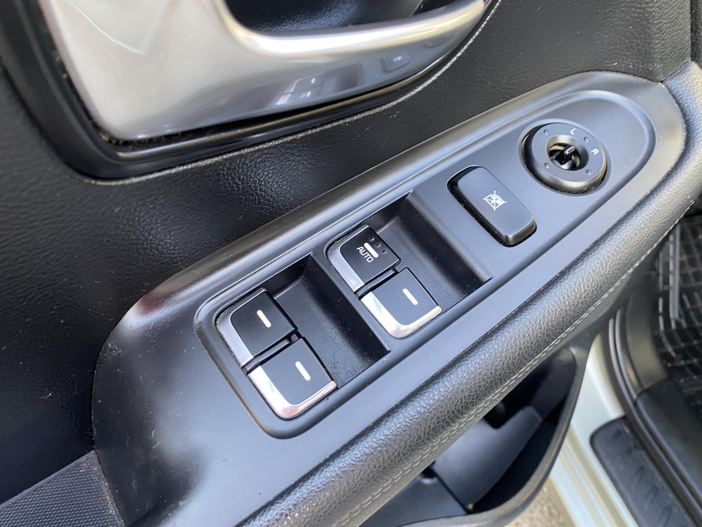 Kia Carens, 2016 - pohled č. 13