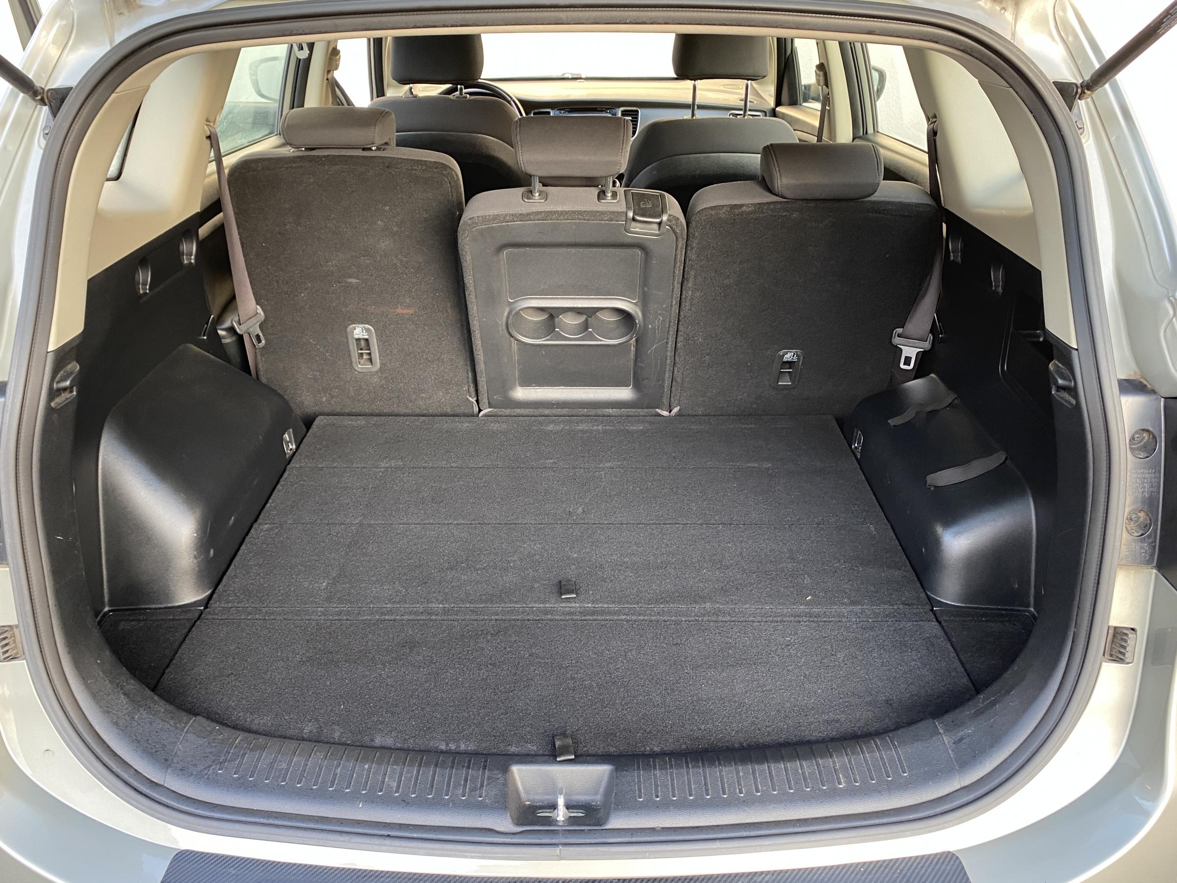 Kia Carens, 2016 - pohled č. 7