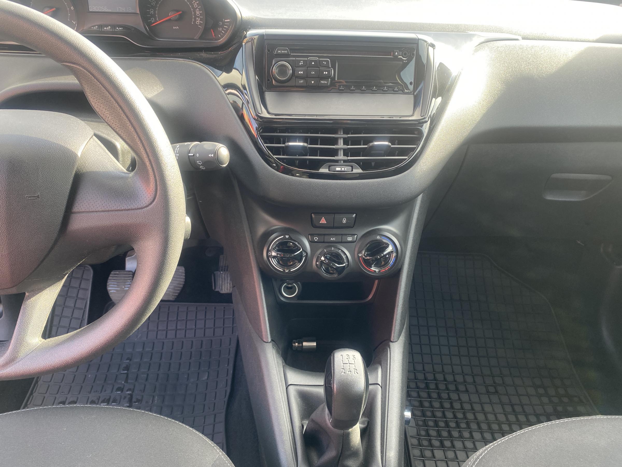 Peugeot 208, 2014 - pohled č. 12