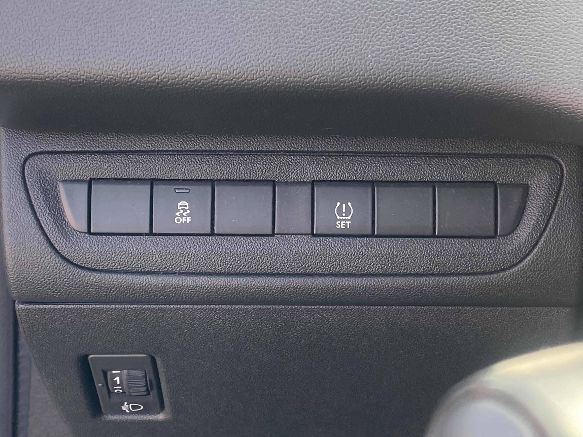 Peugeot 208, 2014 - pohled č. 17