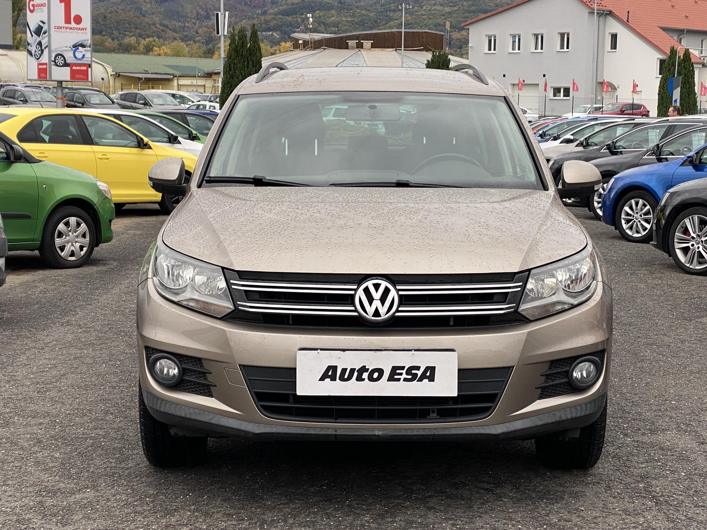 Volkswagen Tiguan, 2012 - pohled č. 2