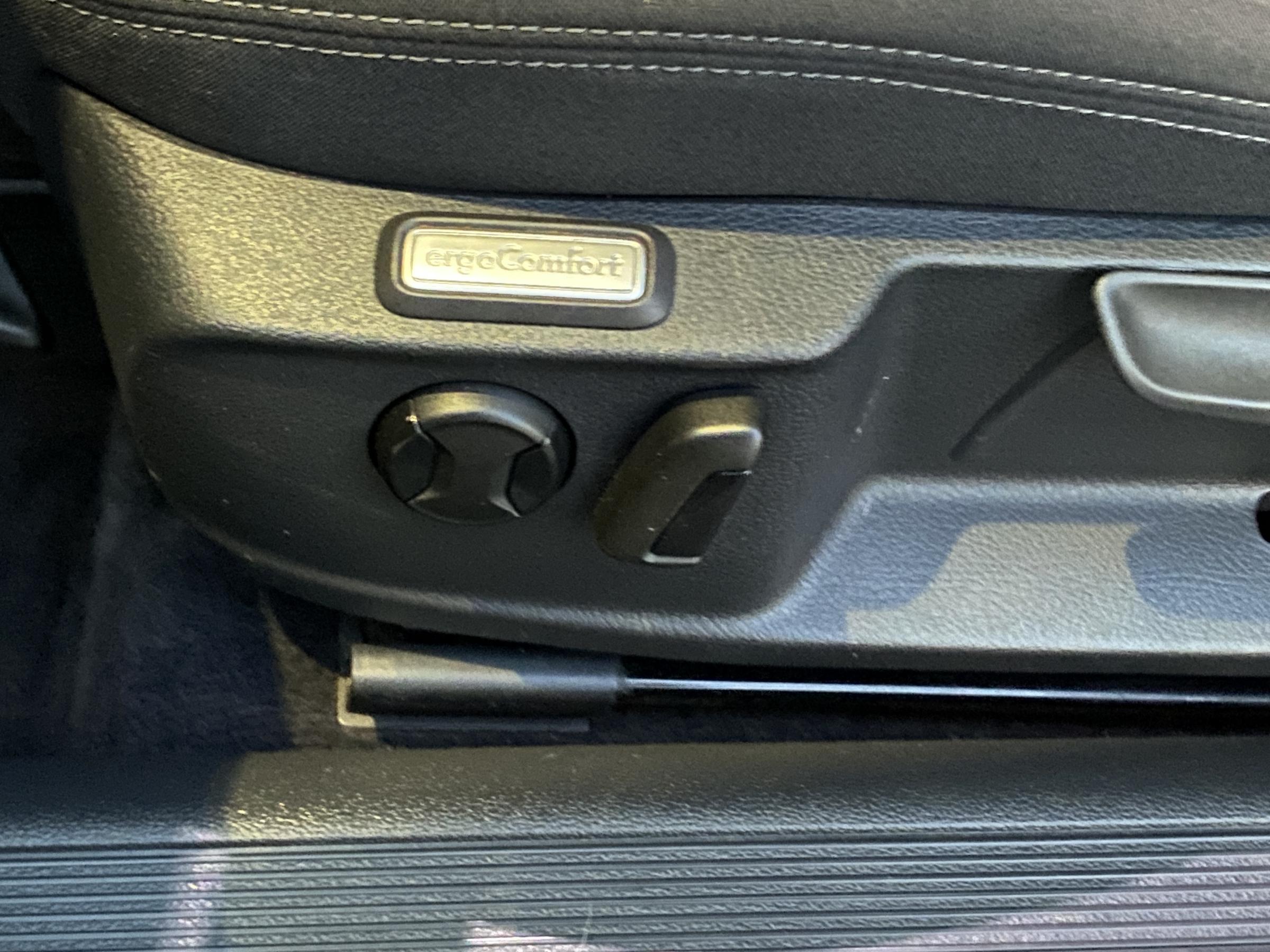 Volkswagen Passat, 2016 - pohled č. 12