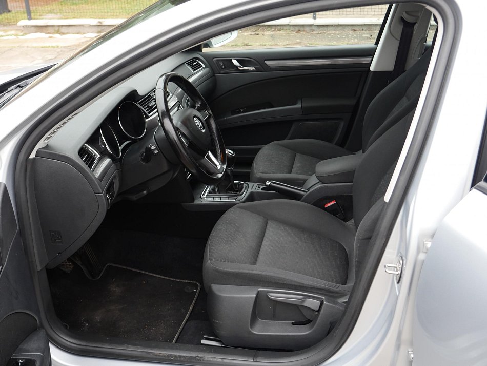 Škoda Superb II 2.0 TDi Active