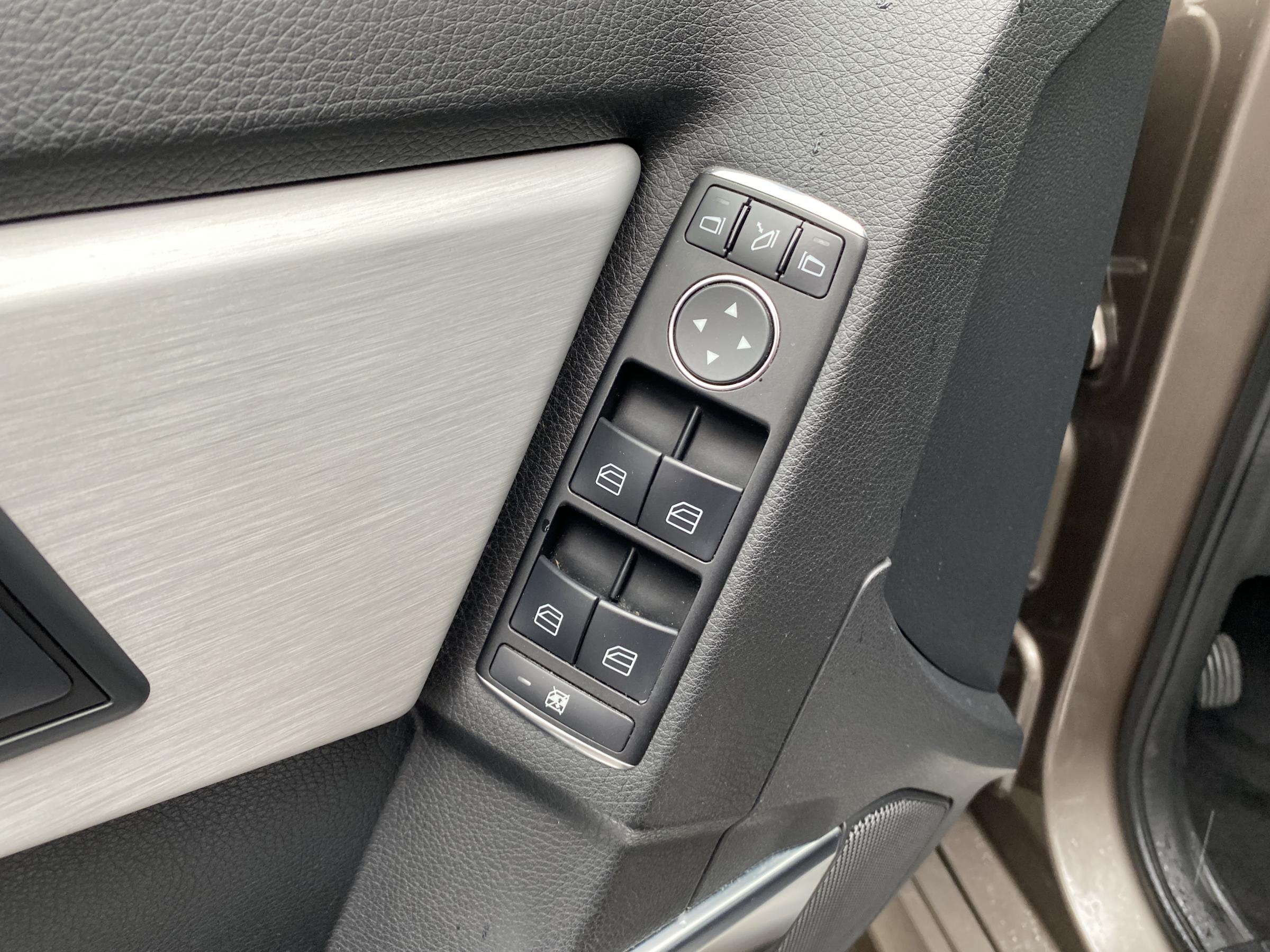 Mercedes-Benz GLK, 2013 - pohled č. 13