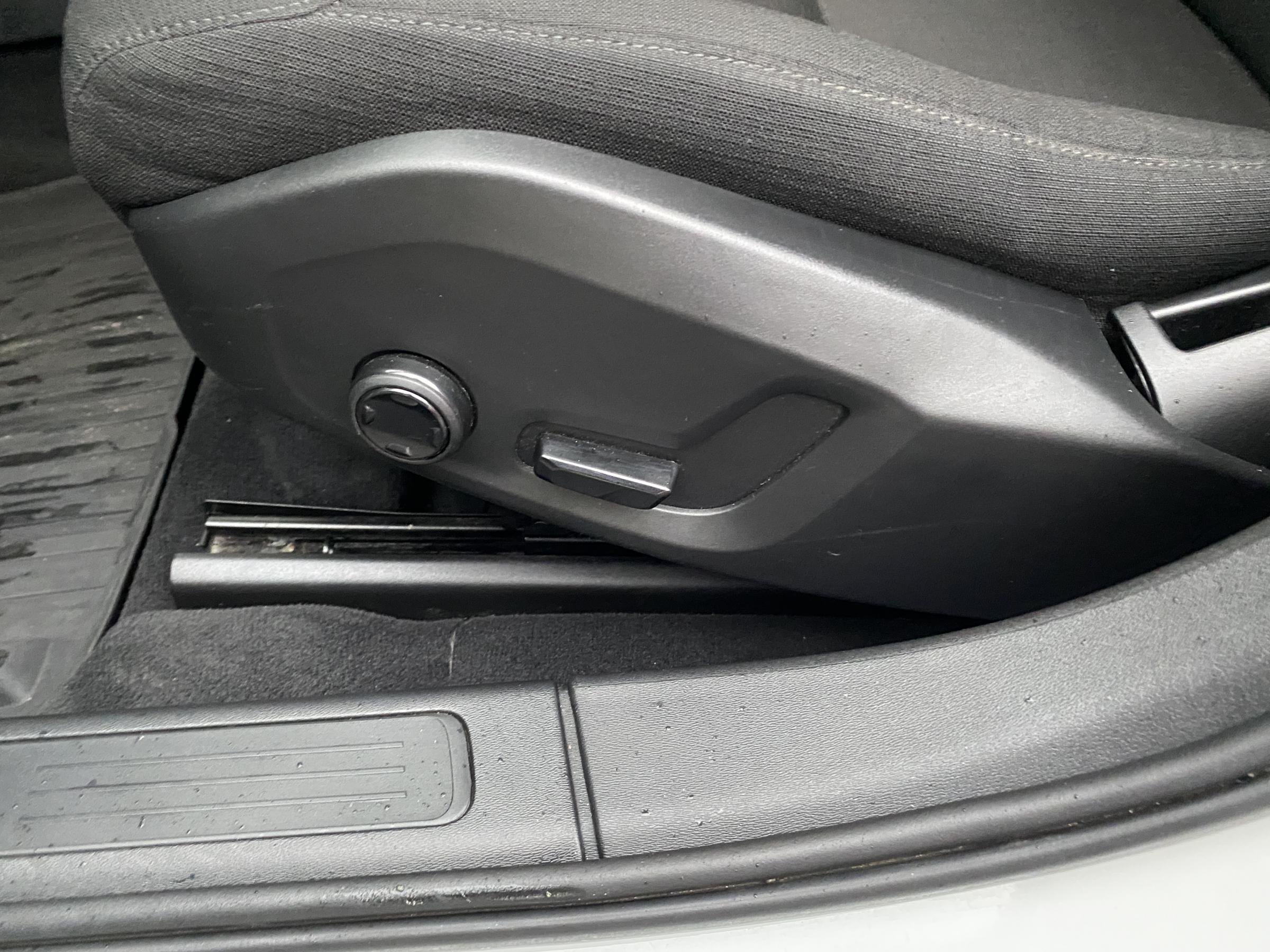 Volvo V90, 2018 - pohled č. 14