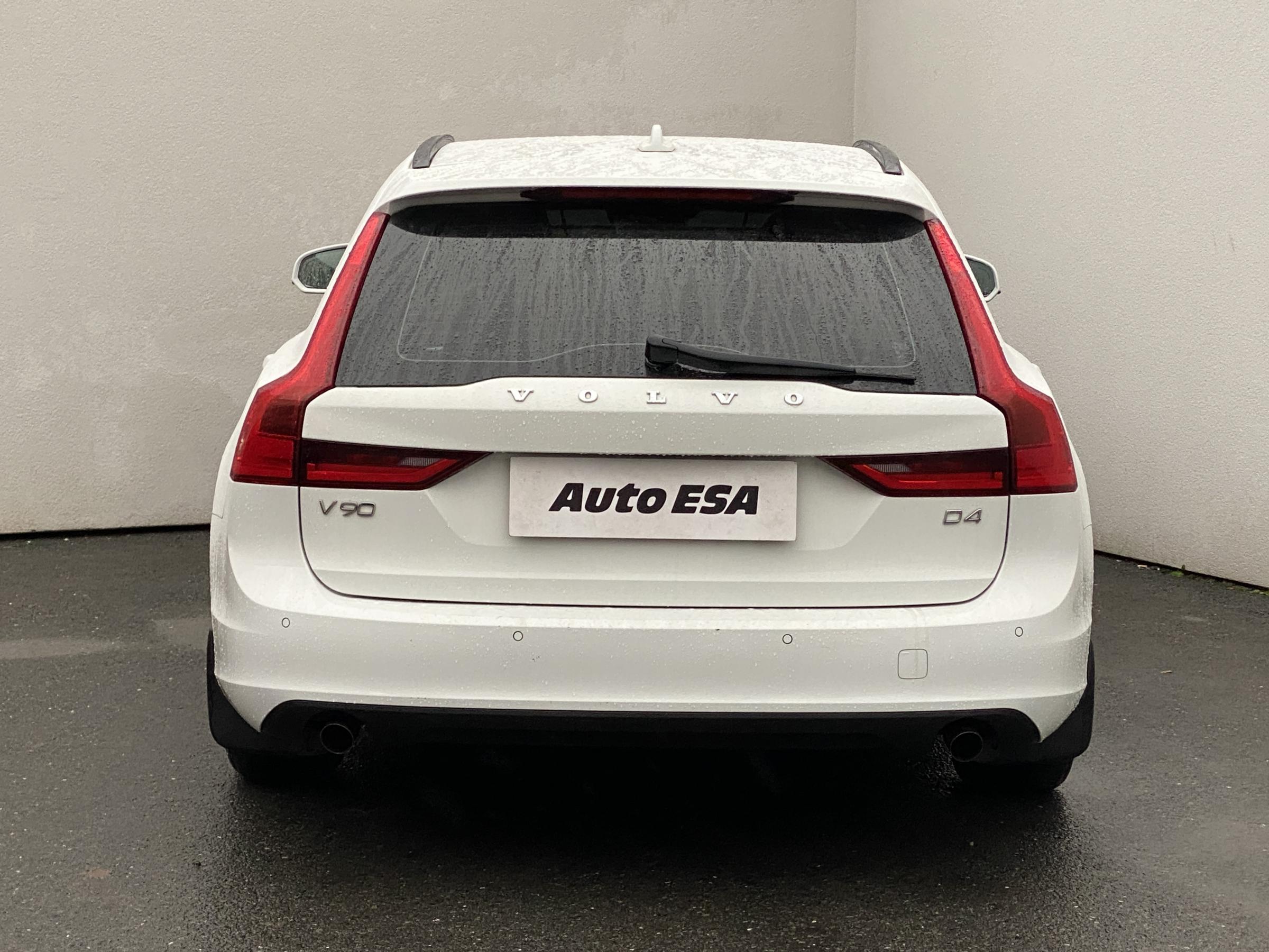 Volvo V90, 2018 - pohled č. 5