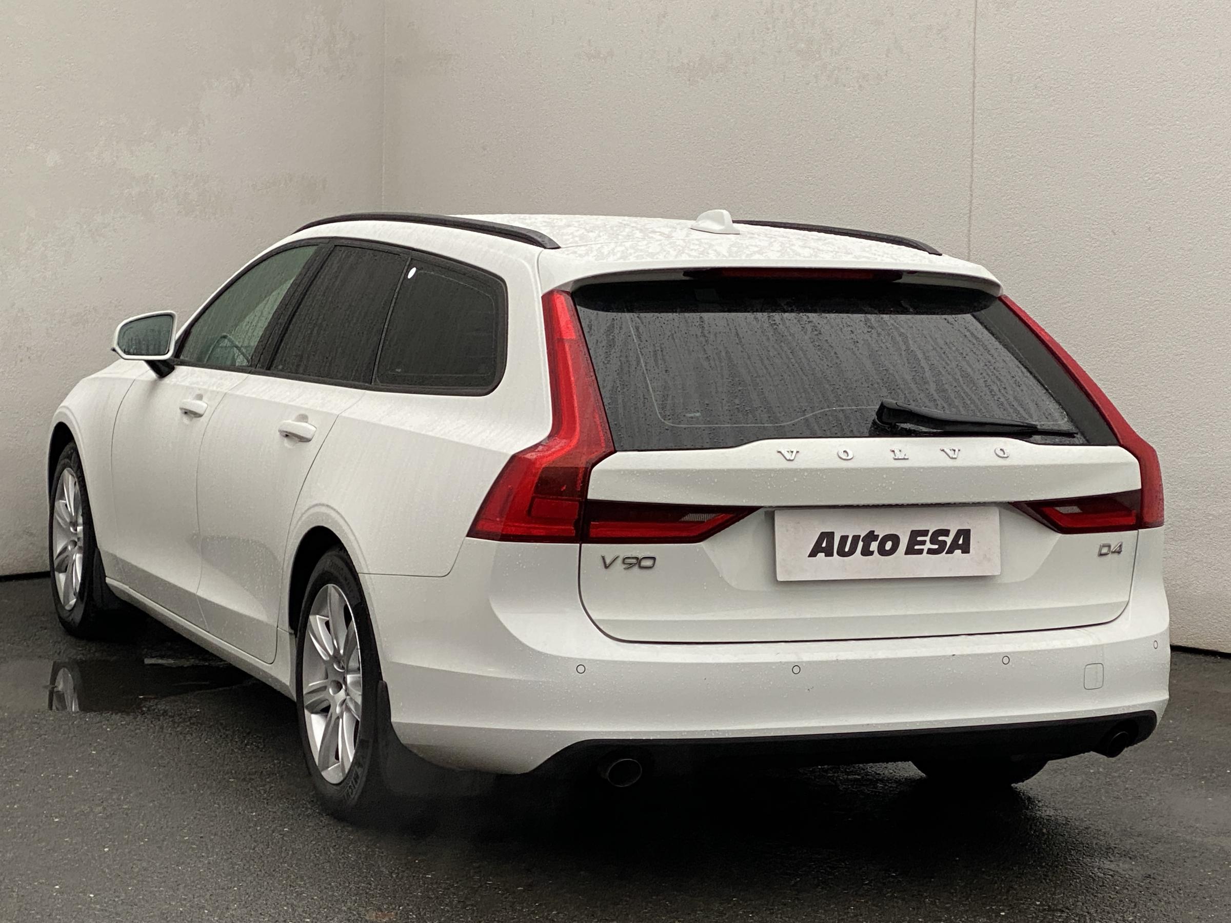 Volvo V90, 2018 - pohled č. 6