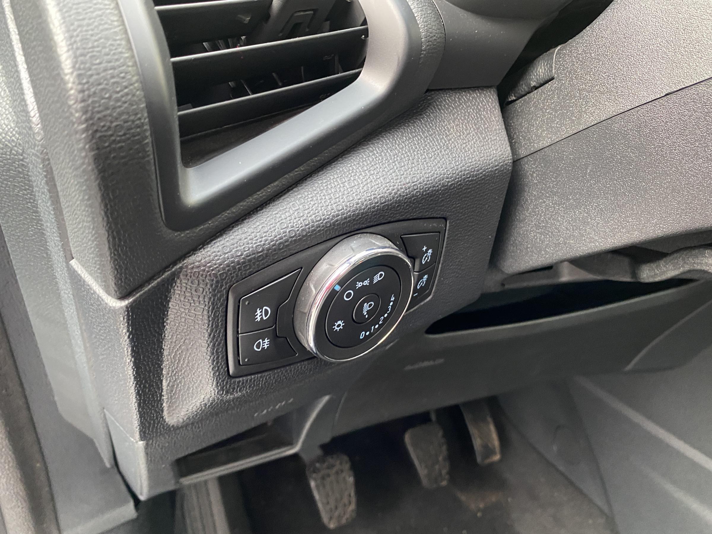 Ford EcoSport, 2018 - pohled č. 15