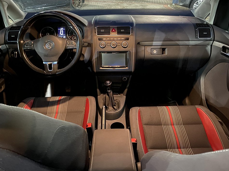 Volkswagen Touran 2.0 TDi Match