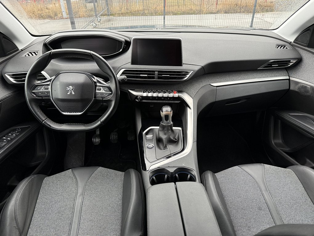 Peugeot 5008 1.5 HDi Allure