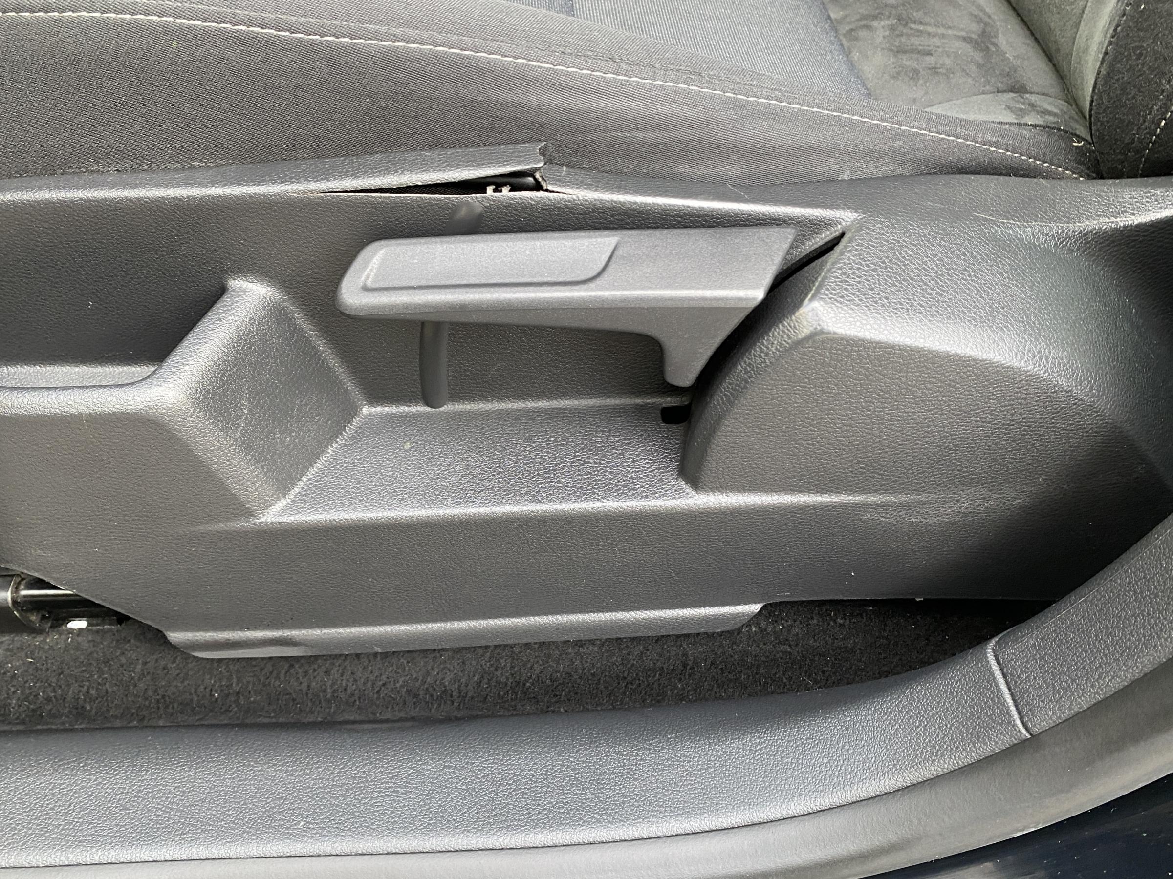 Volkswagen Golf Plus, 2012 - pohled č. 14