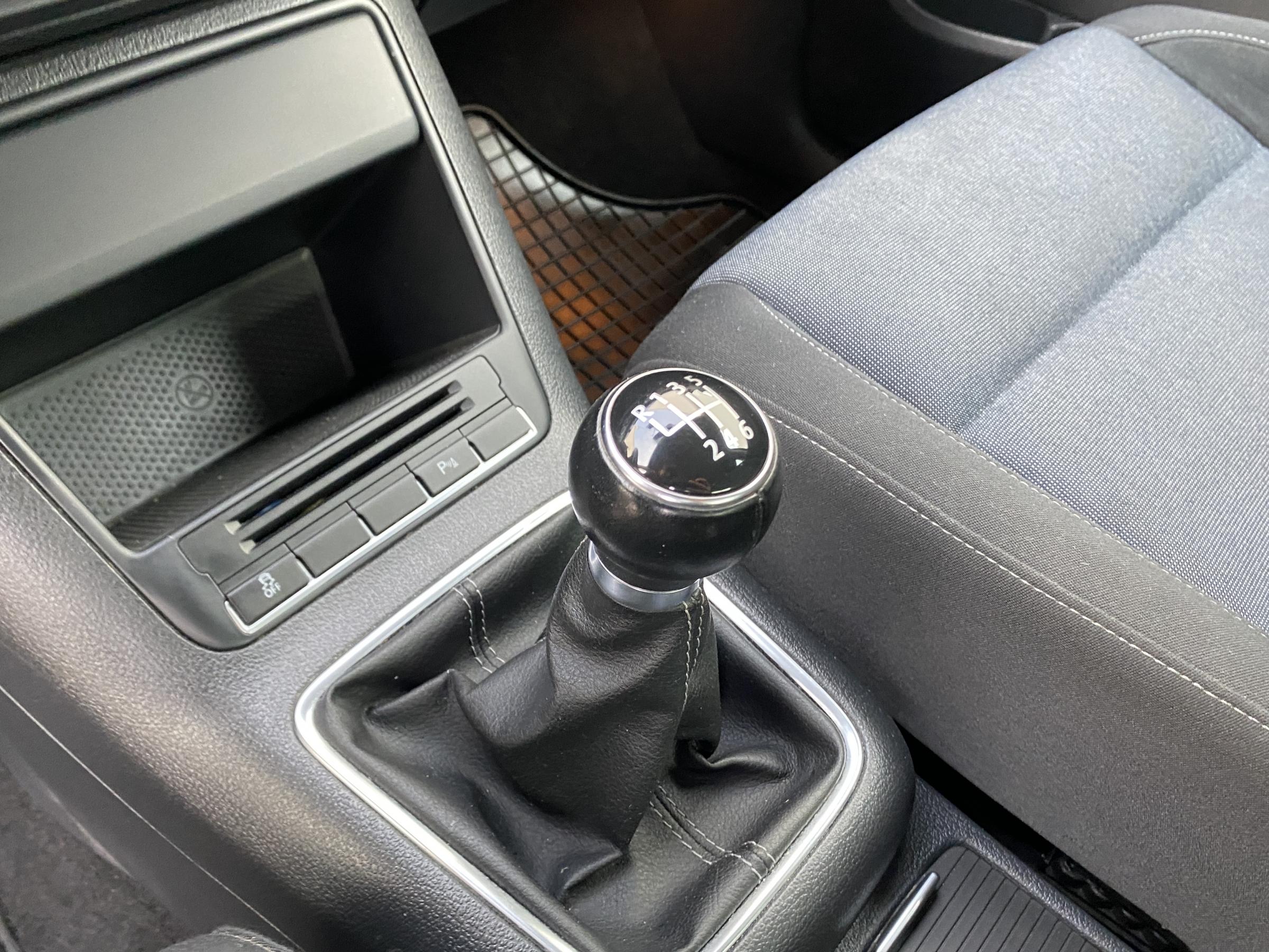 Volkswagen Golf Plus, 2012 - pohled č. 16