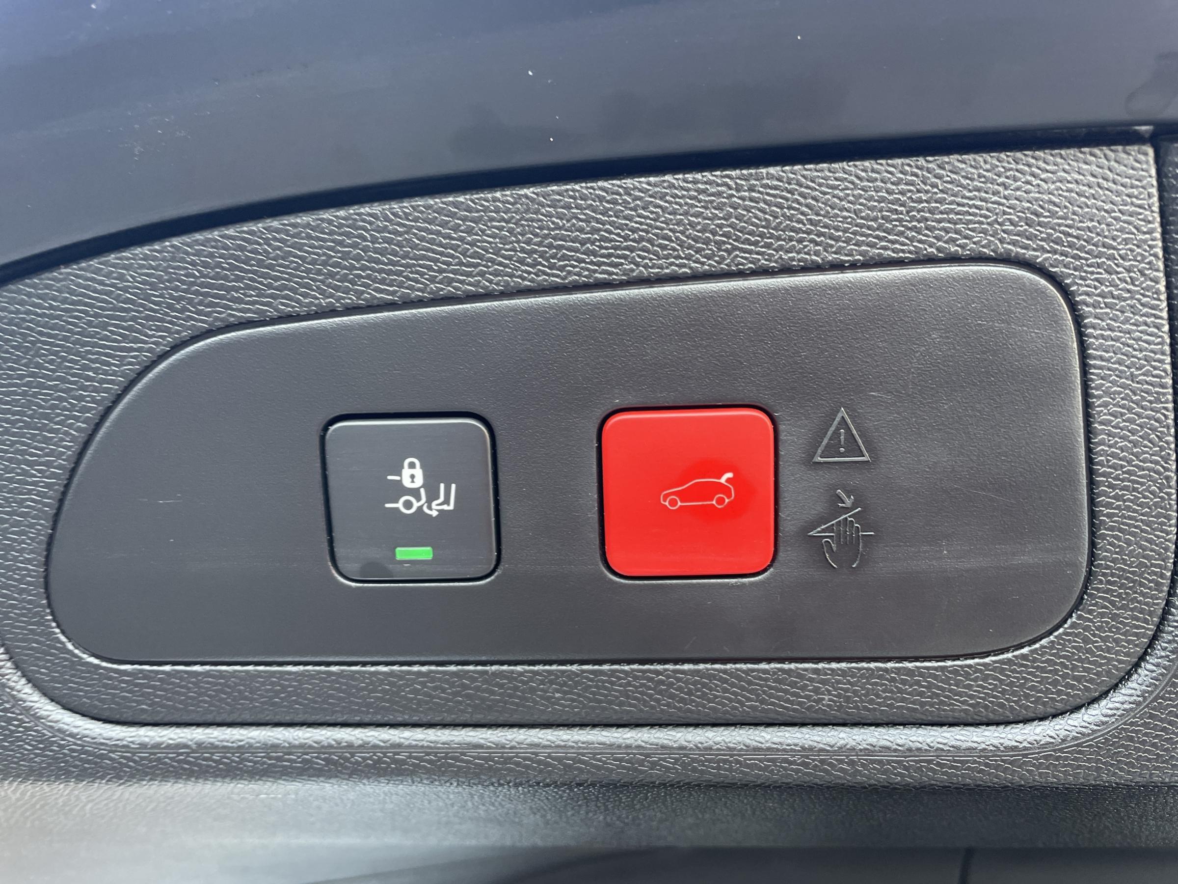 DS DS7 Crossback, 2019 - pohled č. 25