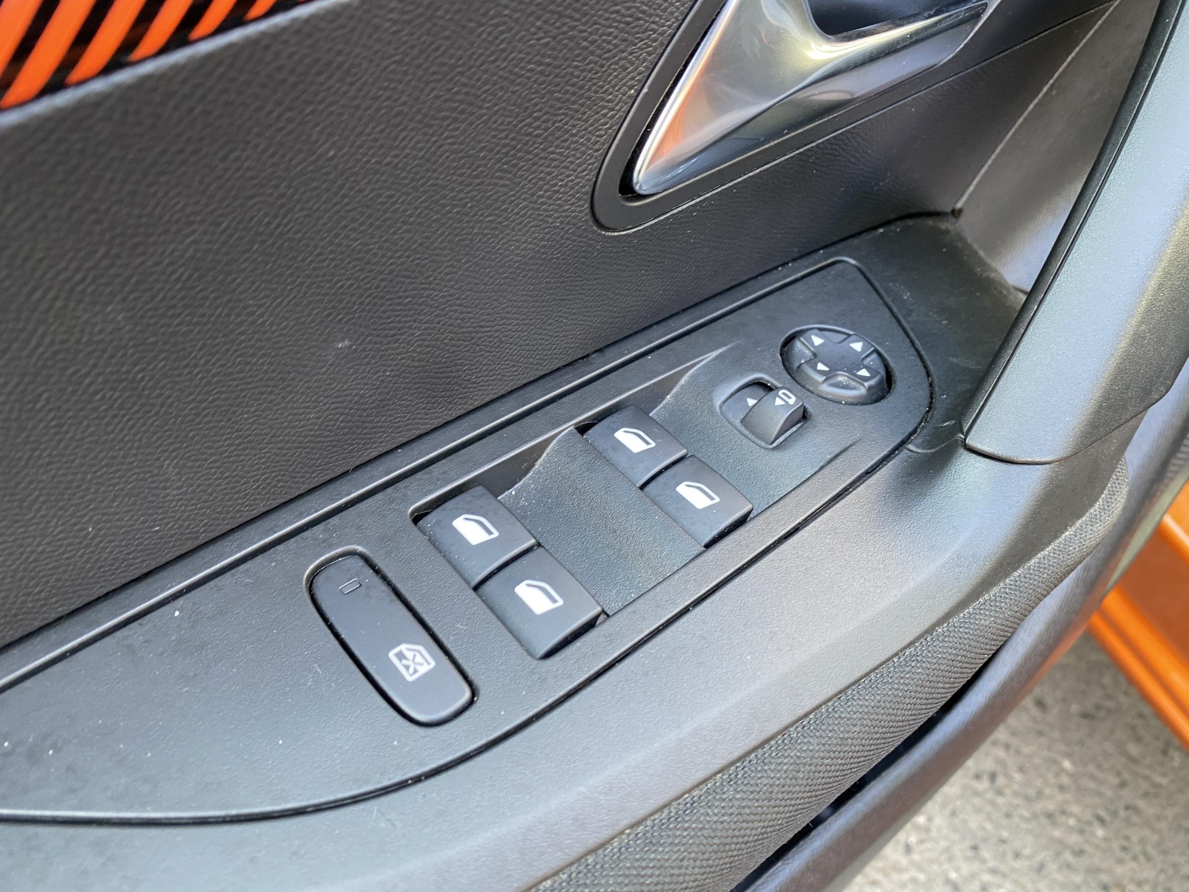 Peugeot 2008, 2023 - pohled č. 13